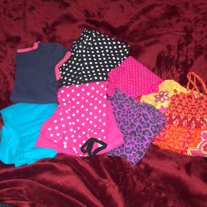 Cute little girls 5T clothes bundle